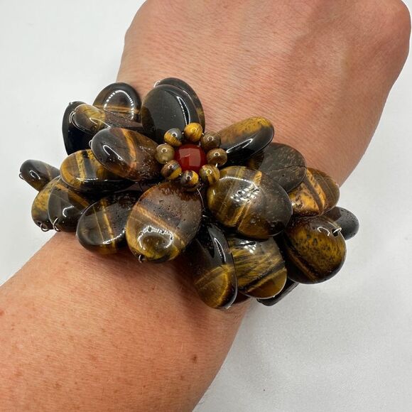 One of a kind! Wire wrapped Tigers eye and carnelian "flower" bracelet! - Picture 1 of 8